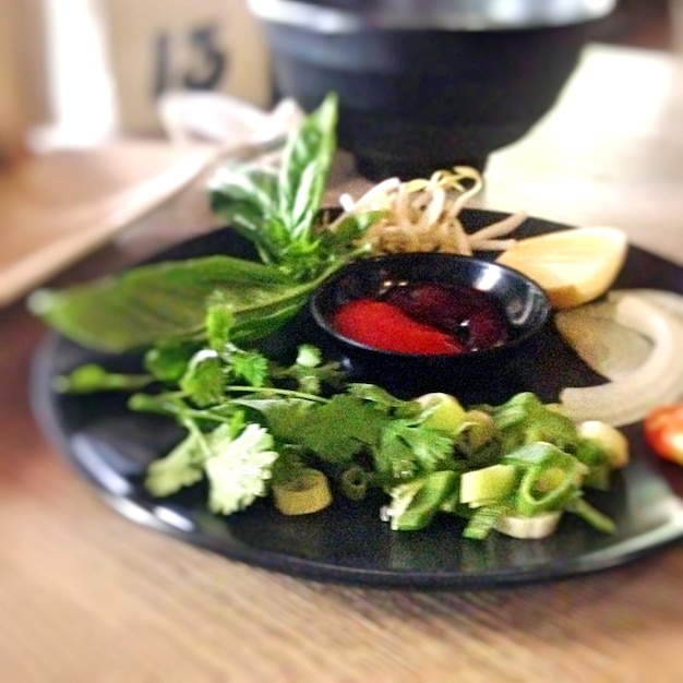 Zbliżenie na talerz z daniem